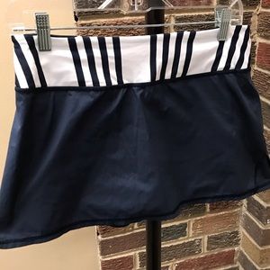 Lululemon Pace Setter skirt sz 6